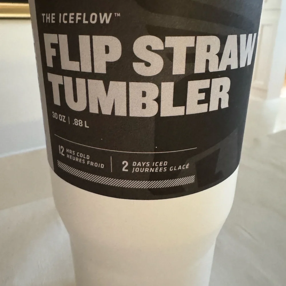 Stanley IceFlow Flip Straw Tumbler - White and Gray - Picture 2 of 6
